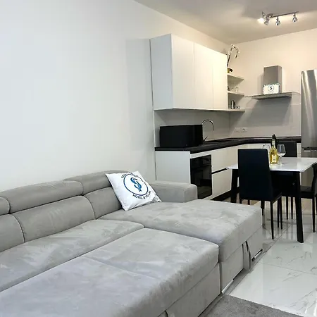 Sg Family - Garda Apartment