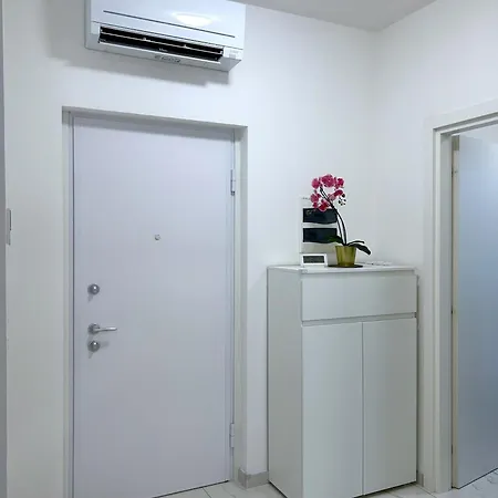 Sg Family - Garda Apartment *